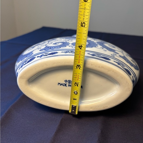 Blue and White Floral Vase - Picture 8 of 11